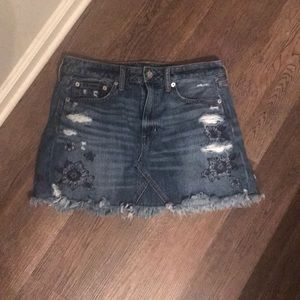 American Eagle mini skirt